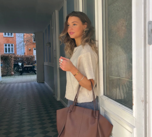 14979ff8-e121-4825-b1f1-f363587efac9